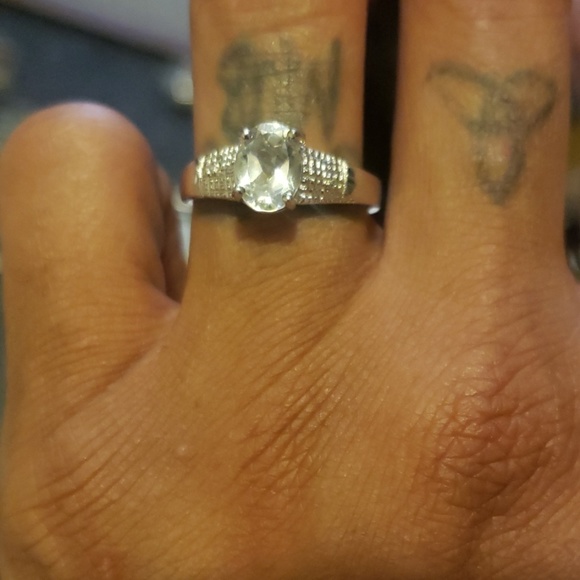 Green Amethyst Silver Ring - Picture 2 of 3